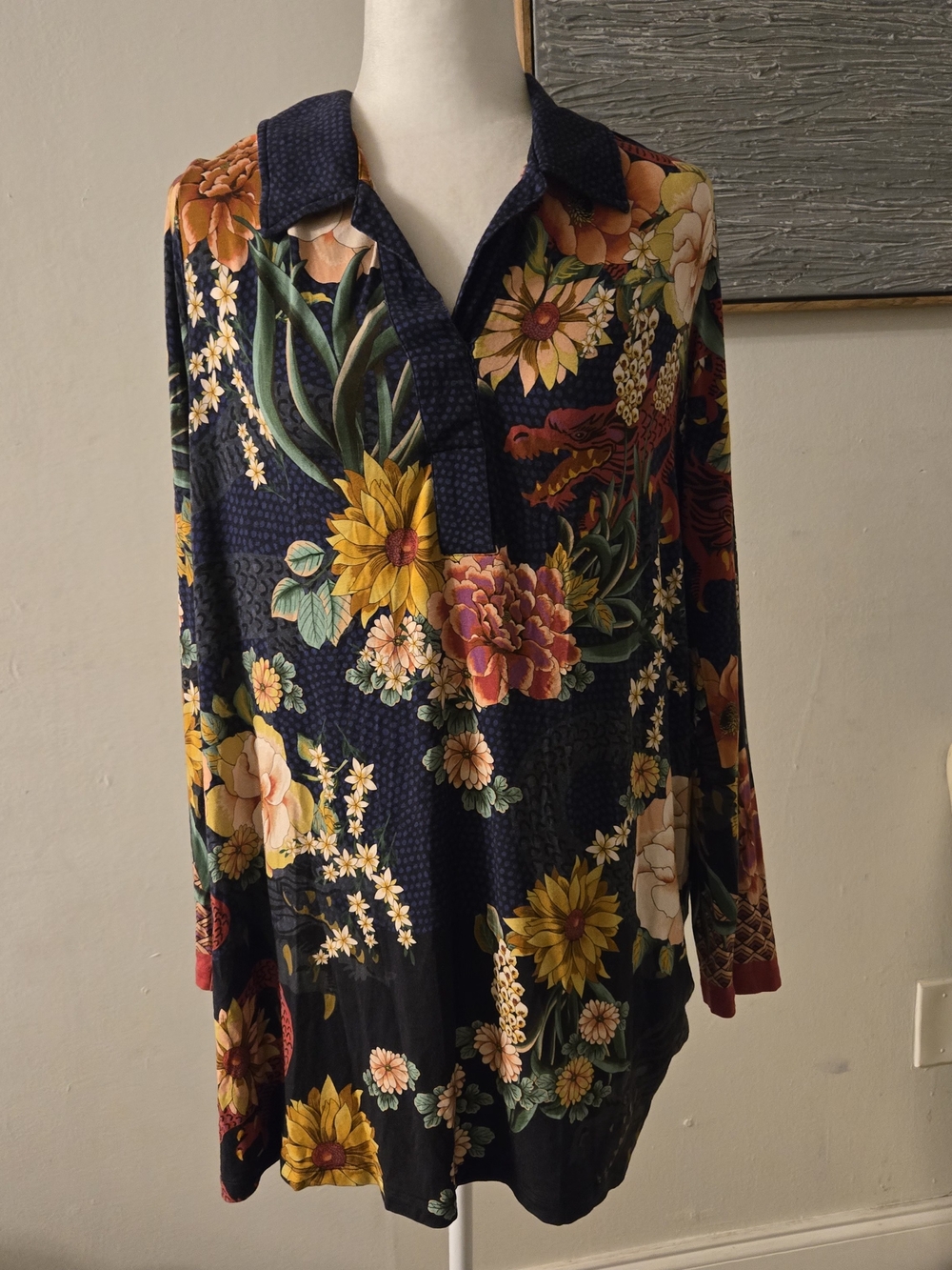 Johnny Was Navy Floral Collared Tunic - Picture 9 of 16